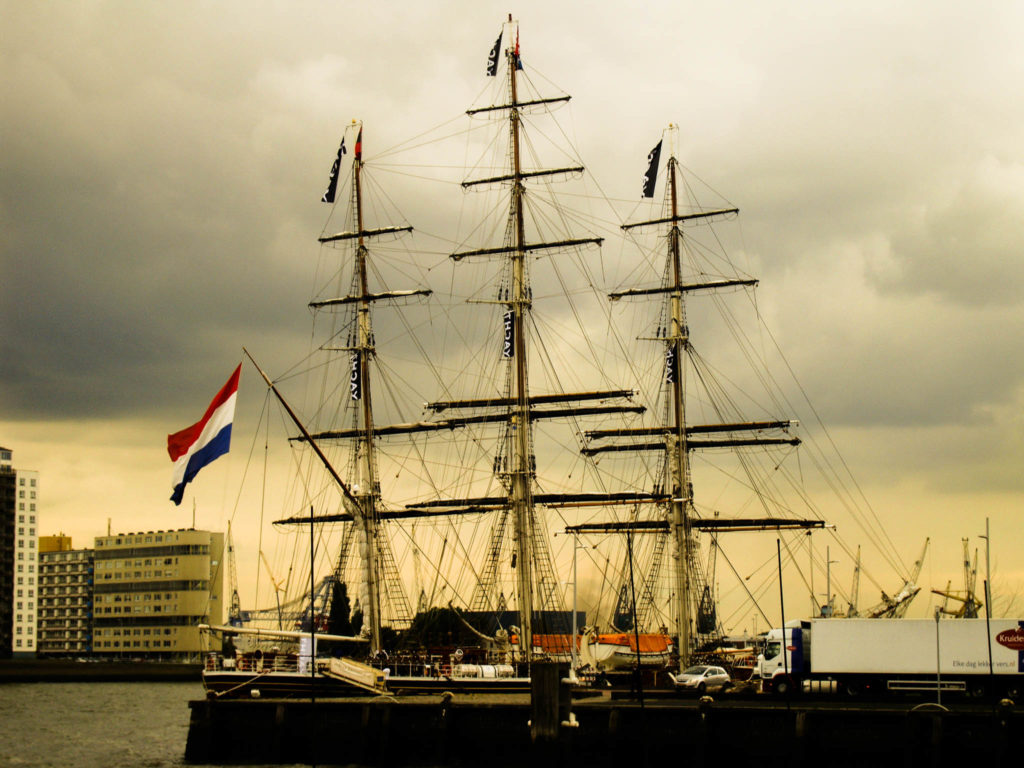 ROTTERDAM- Veliero